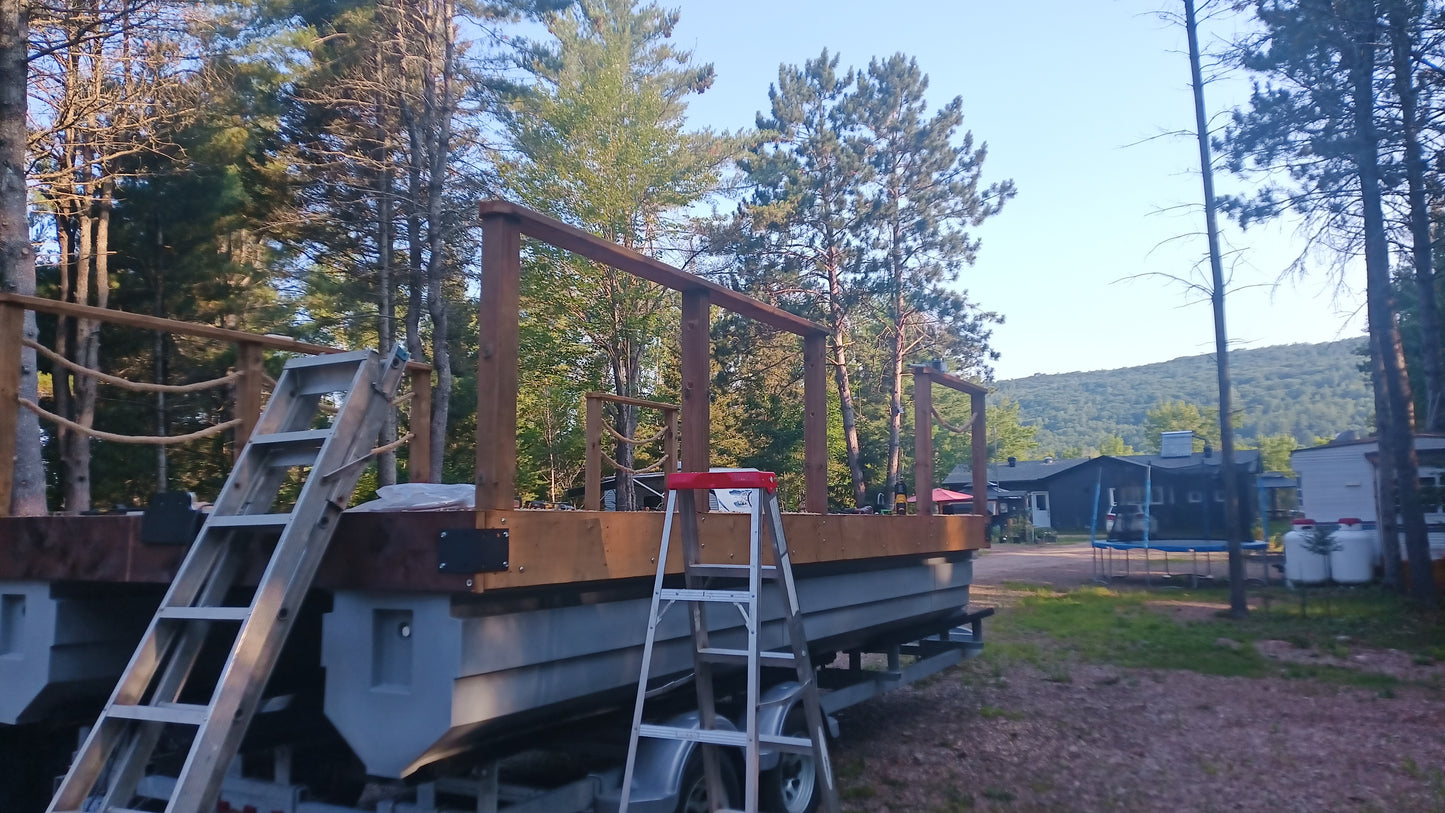 Pontoon Deck - Party Raft